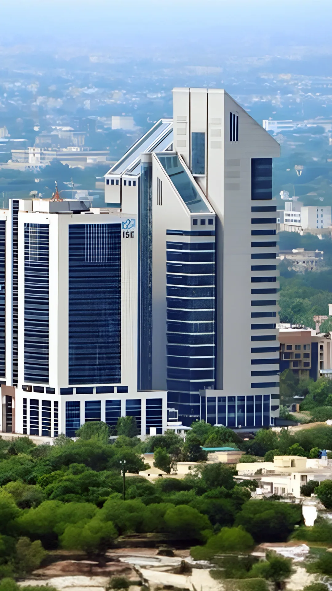 Islamabad Stock Exchange Tower, a Buildings project by Habib Rafiq (Pvt.) Ltd.