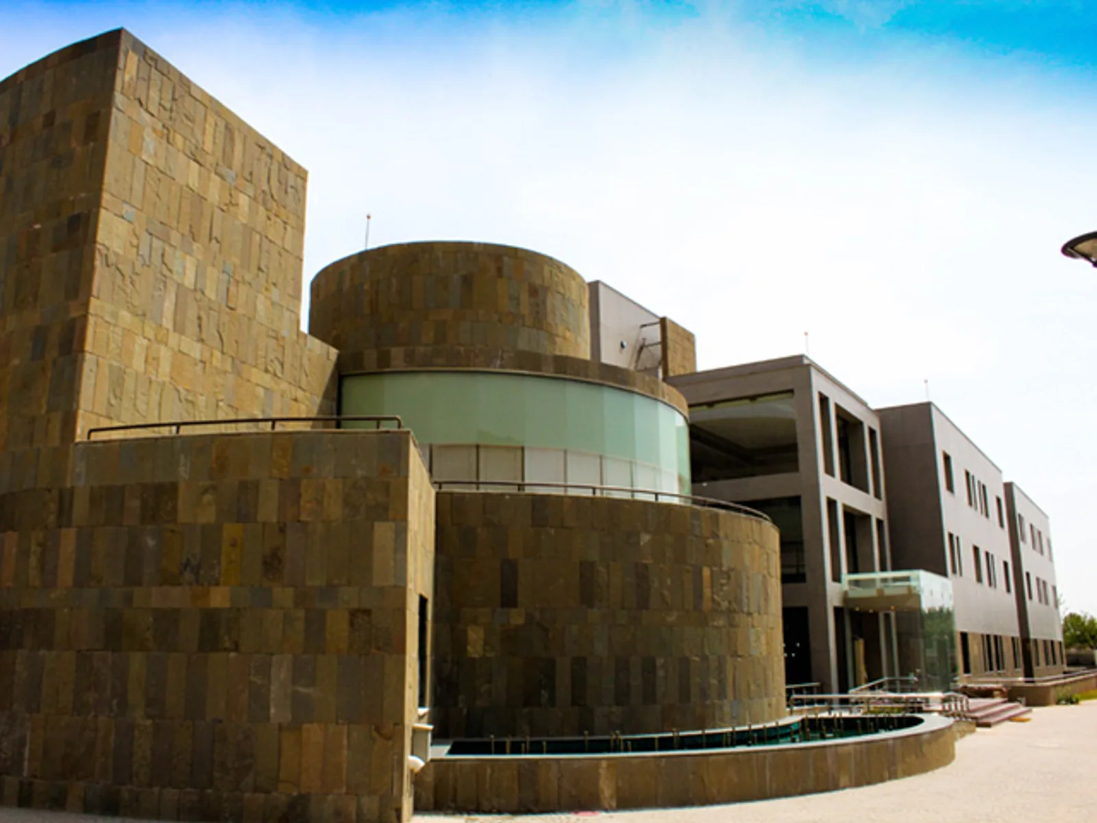 Pakistan Institute for Parliamentary Services by Habib Rafiq (Pvt.) Ltd.