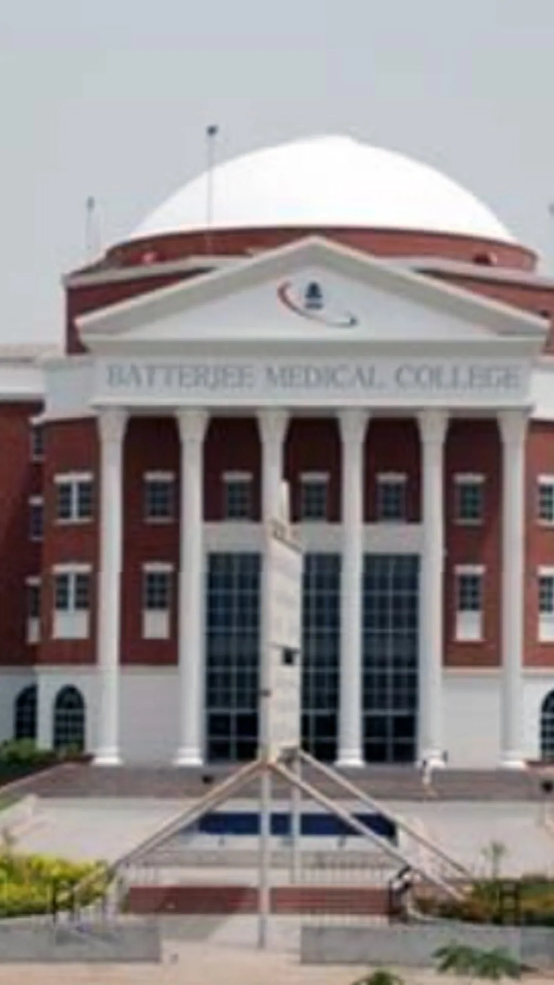 Saudi German Hospital Medical College, a Buildings project by Habib Rafiq (Pvt.) Ltd.